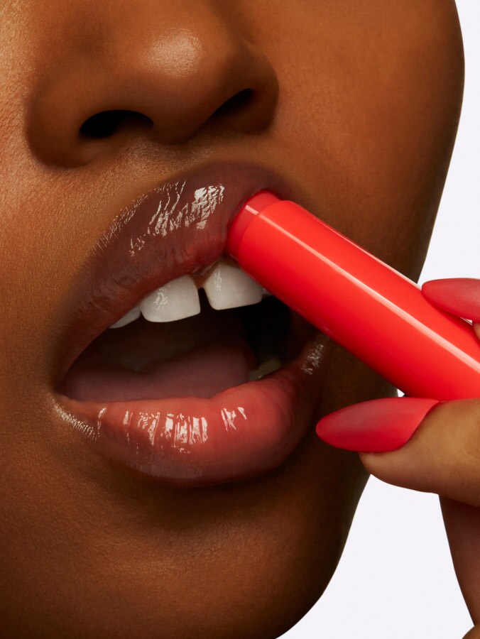 LEGENDARY LIPS